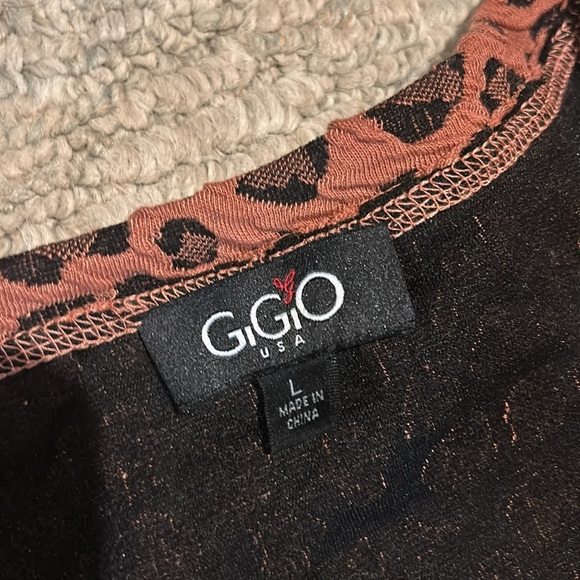 Women's Leopard Print Top - rust/black - Picture 2 of 5